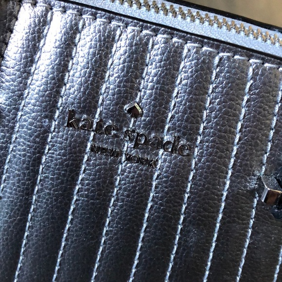 Kate Spade NWT silver mini dome crossbody🔥🔥 - Picture 5 of 15